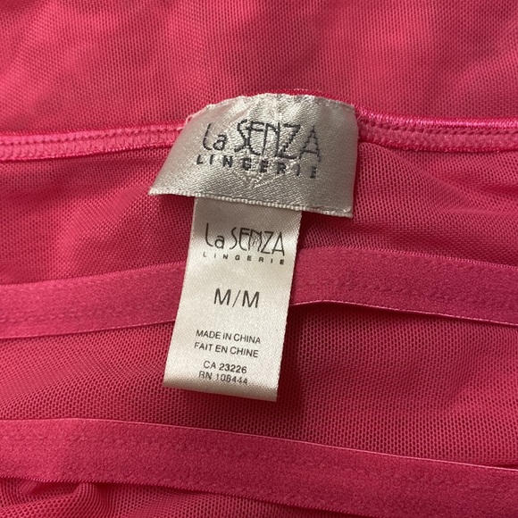 ‼️SOLD‼️Cute Pink lingerie Never worn - Picture 4 of 4